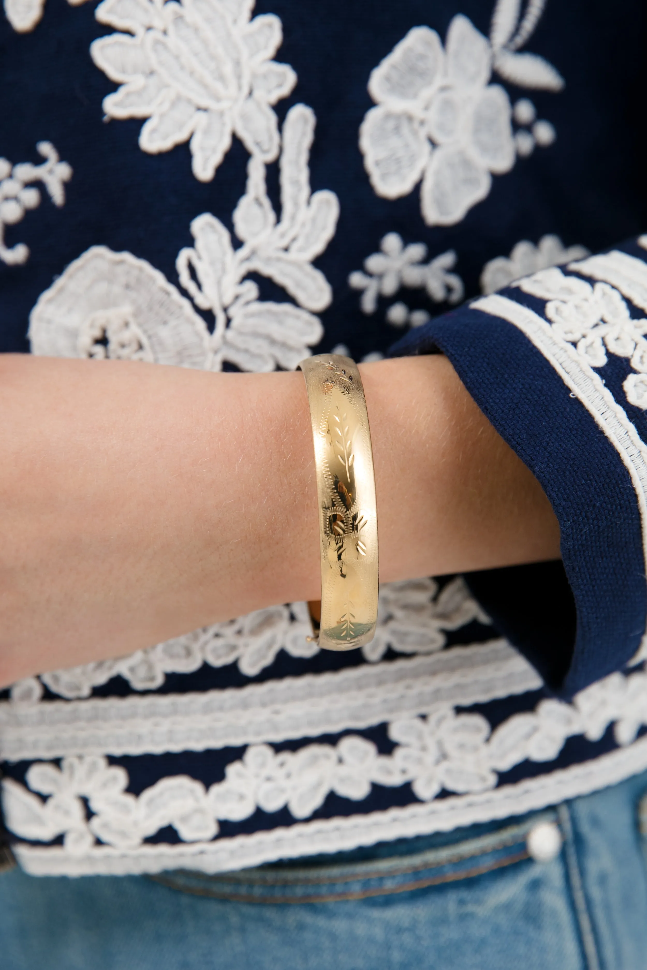 14k Yellow Gold Classic Etched Floral Bangle (.53"w)