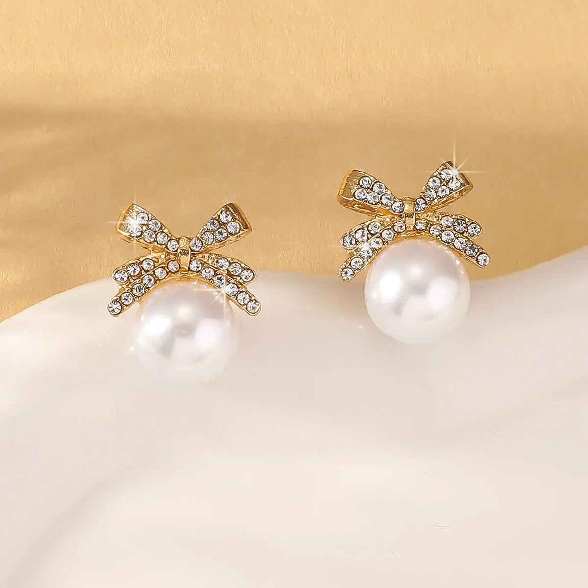 2 Women's Silver Needle Bow Studded With Diamond Pearl Earrings, Fashionable And Niche Design, High-end And Refreshing Earrings