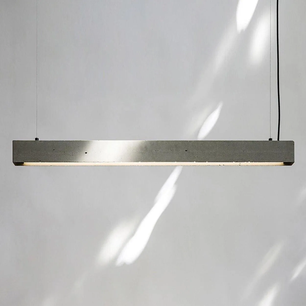 ANKUR LINEAR CONCRETE HANGING LIGHT