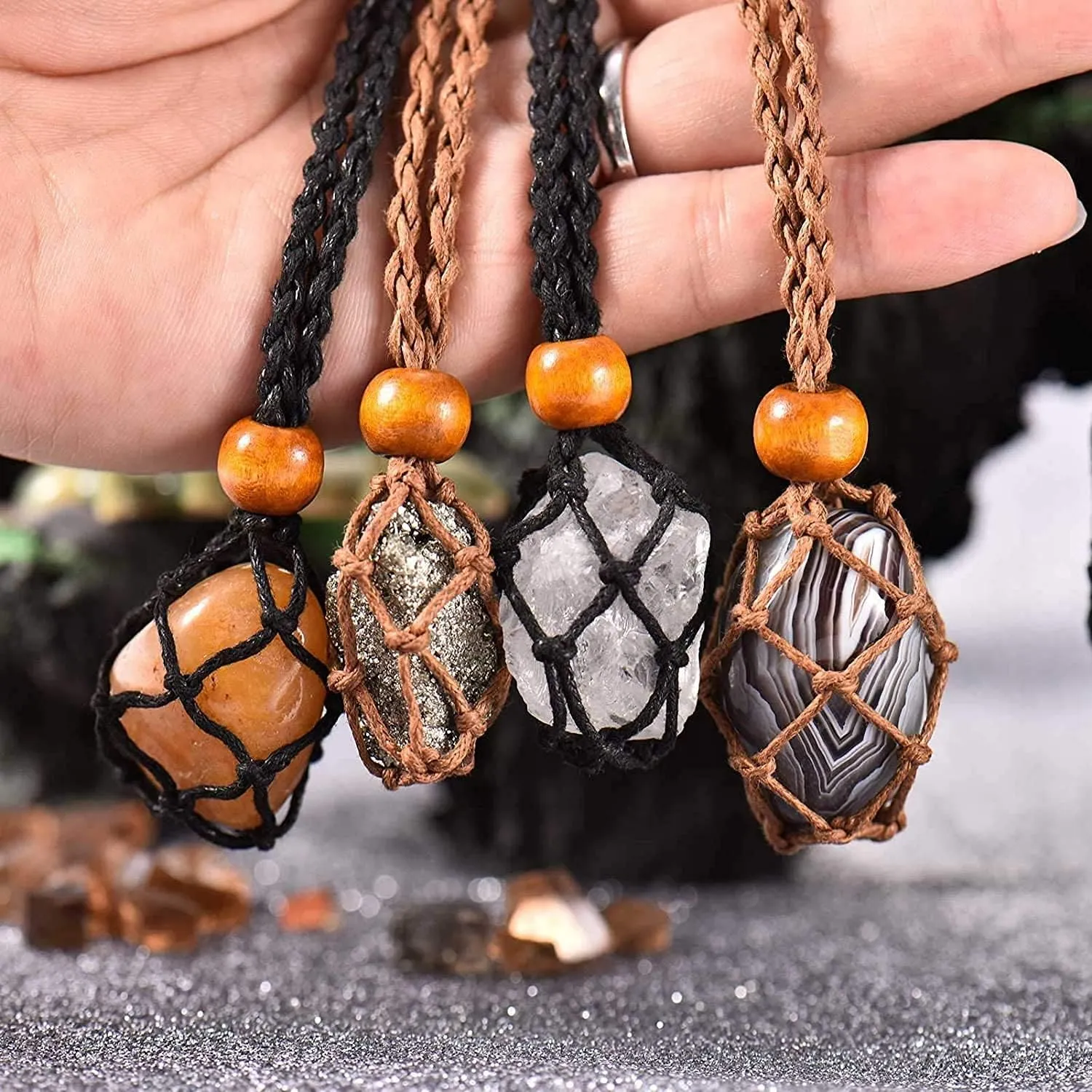 Crystal Cage Necklace Holder - Stone Cage for Crystals, Necklace Cord for Crystal, Quartz Raw Stone Crystal Pendants Necklace Rope Adjustable Quartz Raw Stone Cord (1pcs-Black)