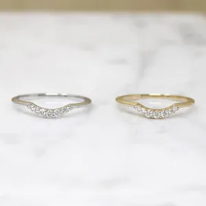 Curved Diamond Band in Recycled Gold