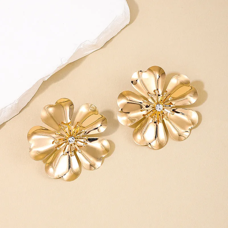 Exaggerated Large Flower Earrings with Sweet Instagram Vibe - Street Style Heart Petal Women's Earrings