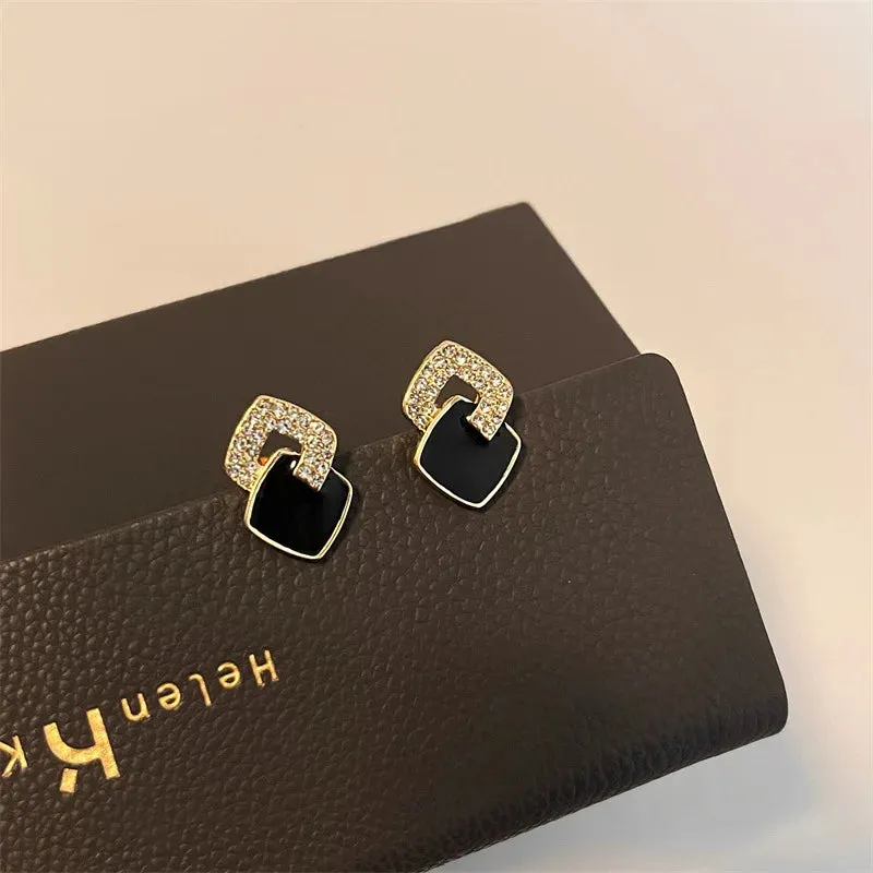 Korean version of hot new black round rhinestone earrings fashion simple and versatile temperament female wedding earrings jewel