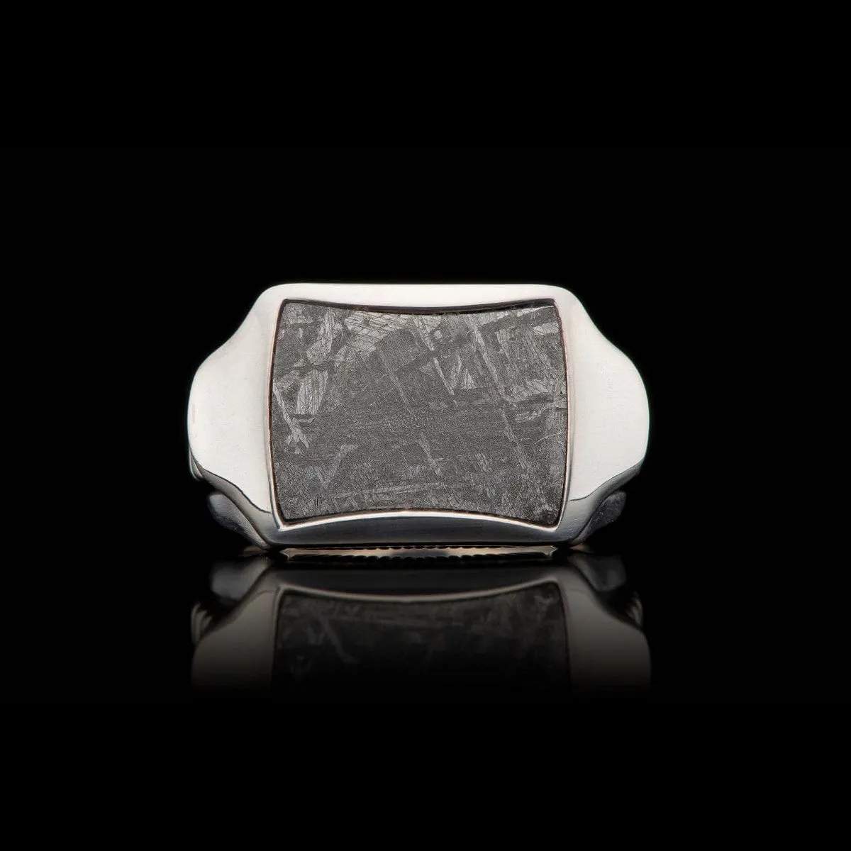 Men's Sleek Meteorite Ring - Ring 8 MET