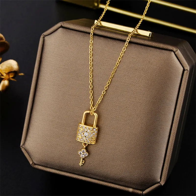 New Design Sense Luxury Zircon Crystal Stainless Steel Necklaces For Women Korean Fashion Sweet Sexy Ladies Neck Chain Jewelry