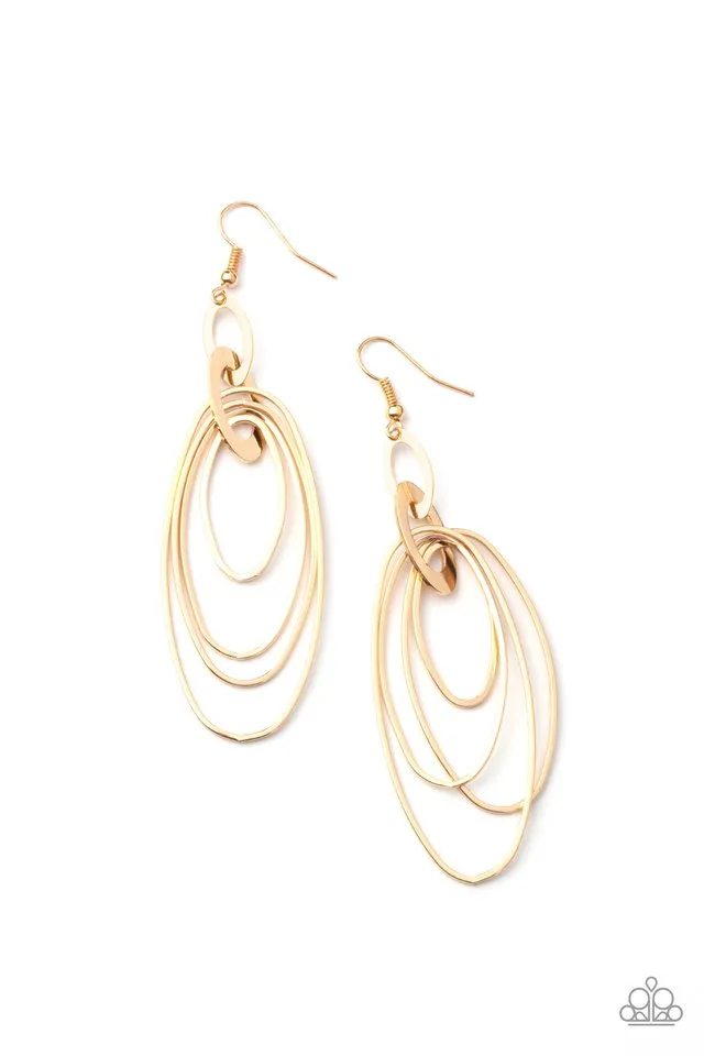 Paparazzi Earring ~ OVAL The Moon - Gold